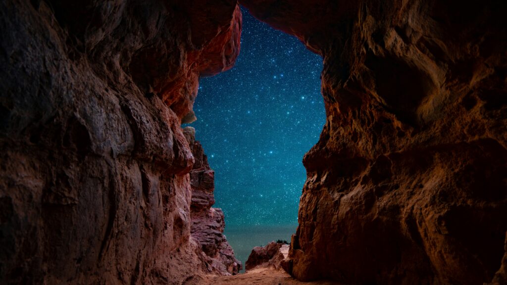 Vibrant red rock formations in Sedona, Arizona, under a clear blue sky, known for healing energy in value wellness travel 2025 destinations